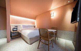 MU:TE Hotel