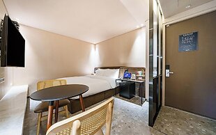 MU:TE Hotel