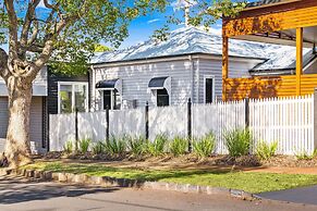 Bluestone Cottages - The Shop