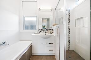 Bluestone Cottages - The Shop