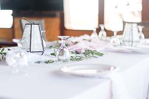 Plataran Phinisi Malayeka