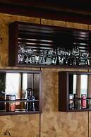 Plataran Phinisi Malayeka