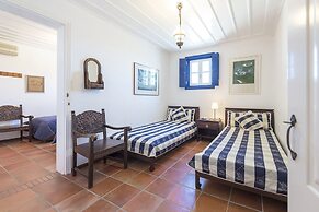 Beachfront Spetses Spectacular Fully Equipped Traditional Villa Famili