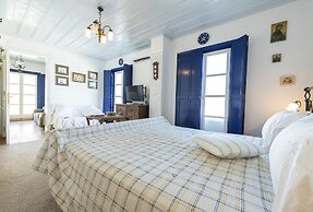 Beachfront Spetses Spectacular Fully Equipped Traditional Villa Famili