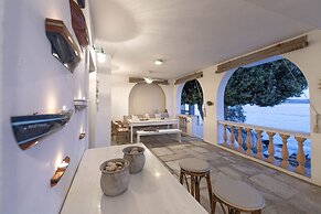 Beachfront Spetses Spectacular Fully Equipped Traditional Villa Famili