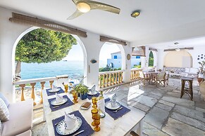 Beachfront Spetses Spectacular Fully Equipped Traditional Villa Famili
