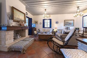 Beachfront Spetses Spectacular Fully Equipped Traditional Villa Famili