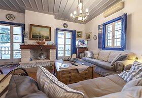 Beachfront Spetses Spectacular Fully Equipped Traditional Villa Famili
