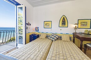 Beachfront Spetses Spectacular Fully Equipped Traditional Villa Famili