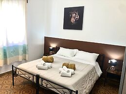 Bb Chic Room With Shared Bathroom in the City