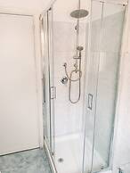 Bb Chic Room With Shared Bathroom in the City