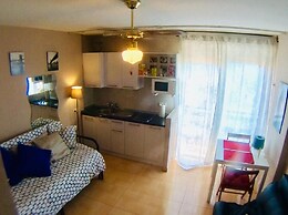 Sea Views Studio 712