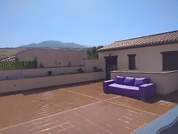 Beautiful Penthouse With Huge Terrace And Jacuzzi