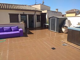 Beautiful Penthouse With Huge Terrace And Jacuzzi