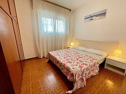 Peaceful House With Pool and Terrace