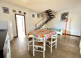 Peaceful House With Pool and Terrace