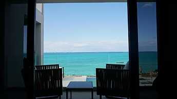 Room-villa Bluu at the Beach