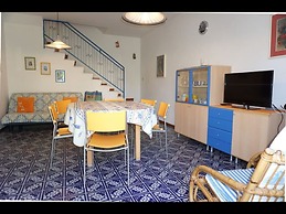 Beautiful House in a Great Location by Beahost Rentals