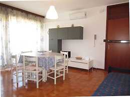 Lovely Apartment Near the Beach and the Town Centre by Beahost Rentals
