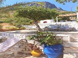 Entire Villa Full View 3 Bedrooms 3 Bathrooms 3 Kitchens