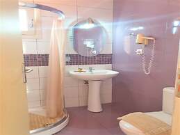 Entire Villa Full View 3 Bedrooms 3 Bathrooms 3 Kitchens