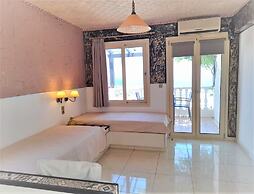 Entire Villa Full View 3 Bedrooms 3 Bathrooms 3 Kitchens