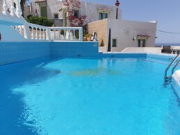 Entire Villa Full View 3 Bedrooms 3 Bathrooms 3 Kitchens