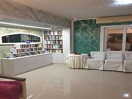 Entire Villa Full View 3 Bedrooms 3 Bathrooms 3 Kitchens