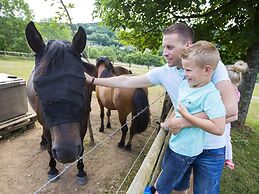 Restyled Bungalow With Dishwasher, Near Reservoir