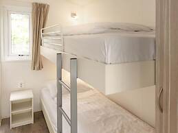 Nice Chalet With Wifi, at Just 1 km From the Beach