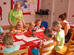 Cozy Coastal Retreat Texel