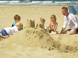 Cozy Coastal Retreat Texel