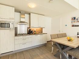 Cozy Coastal Retreat Texel