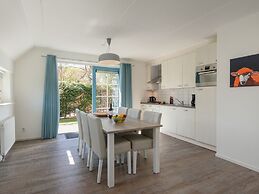 Spacious Farmhouse Near Beach