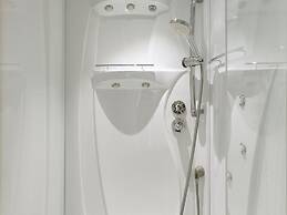 Modern Apartment, at Just 500 m. From Scheveningen