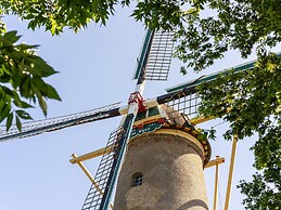 Restyled Villa Near 6 km From the Beach