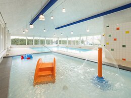 Cozy Bungalow With a Nice Sauna, 3 km. From Putten