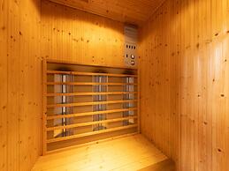 Cozy Bungalow With a Nice Sauna, 3 km. From Putten