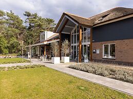 Cozy Bungalow With a Nice Sauna, 3 km. From Putten