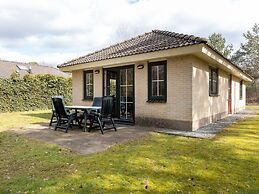 Cozy Bungalow With a Nice Sauna, 3 km. From Putten