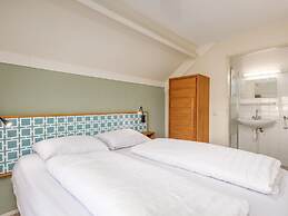Cozy Bungalow With two Bathrooms, 3 km From Putten