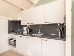 Cozy Bungalow With two Bathrooms, 3 km From Putten