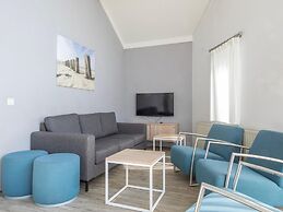 Restyled Bungalow With Pool