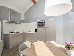 Restyled Bungalow With Pool