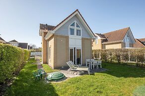 Villa Near North Sea Beach