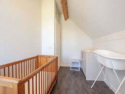 Comfy Kidsvilla Near the Beach