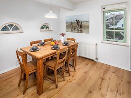 Tatched Villa With Dishwasher, 1 km From the Beach