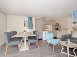 Comfy Chalet With Dishwasher, 500 m From the Beach