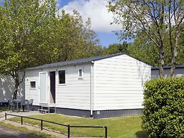 Comfy Chalet With Microwave, 500 m. From the Beach