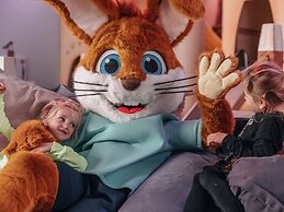 Comfy Chalet With Microwave, 500 m. From the Beach